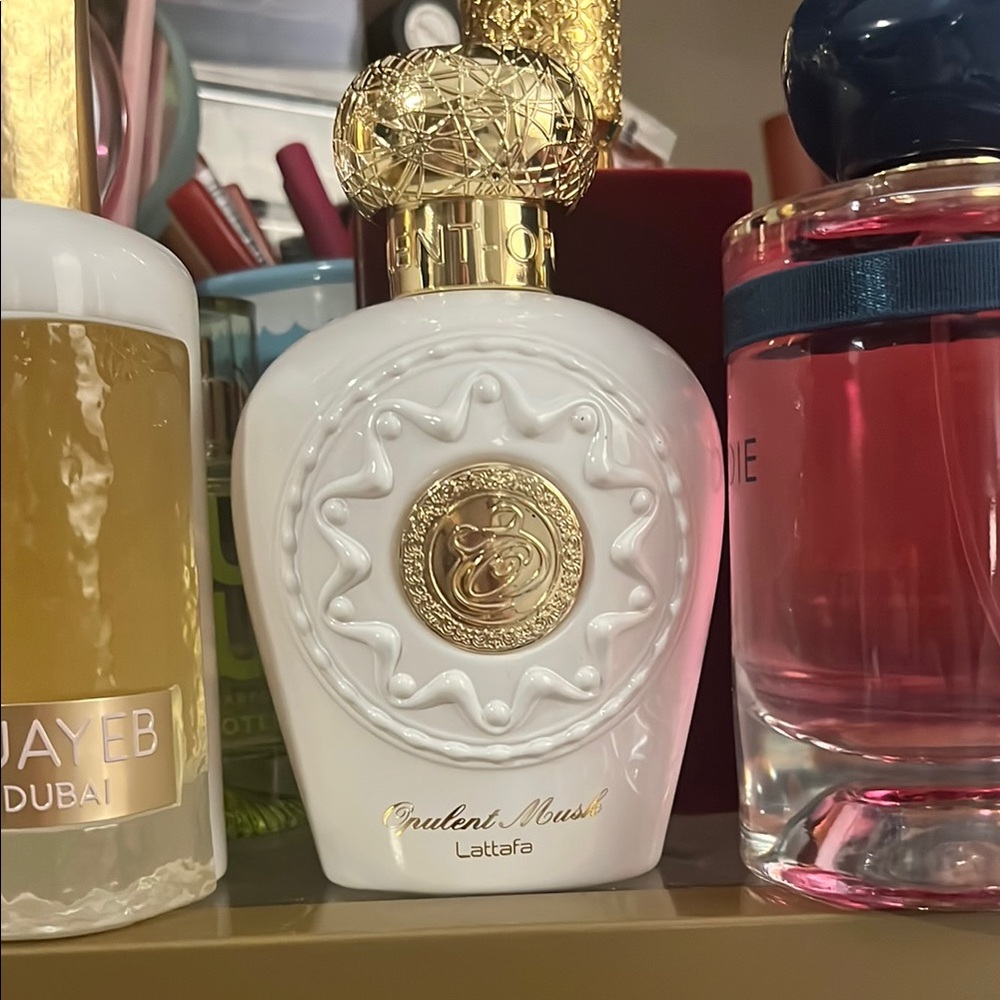Lattafa Opulent Musk